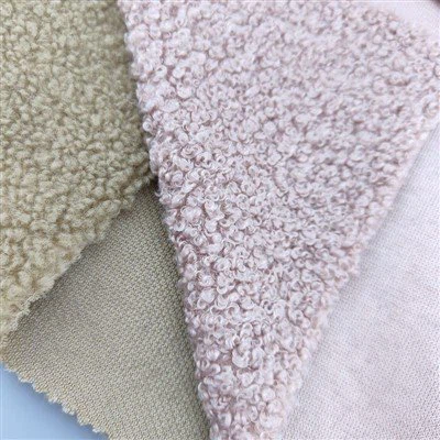 テディベアの毛皮の素材